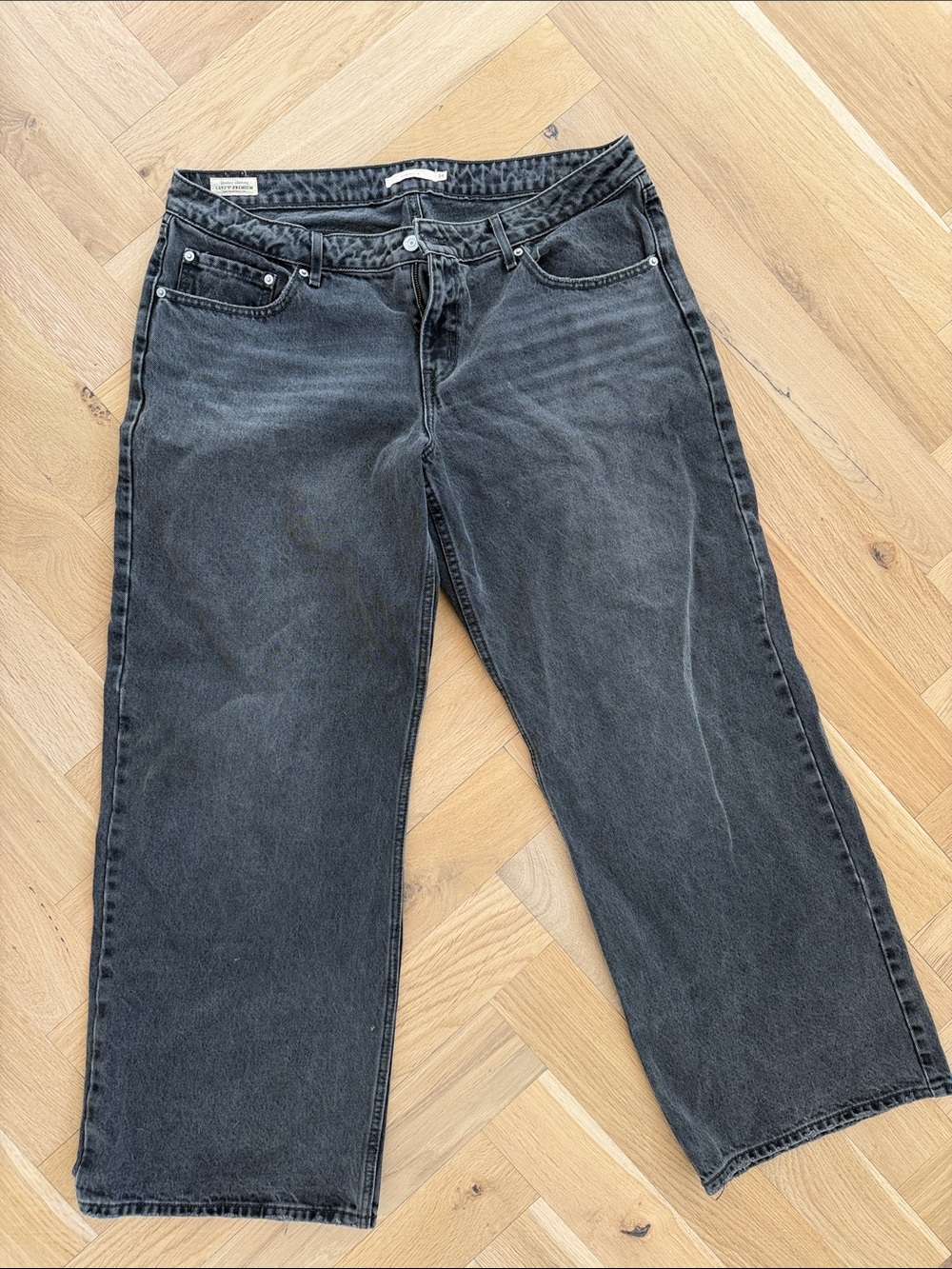 Levi's Faded Black Wide-Leg Jeans